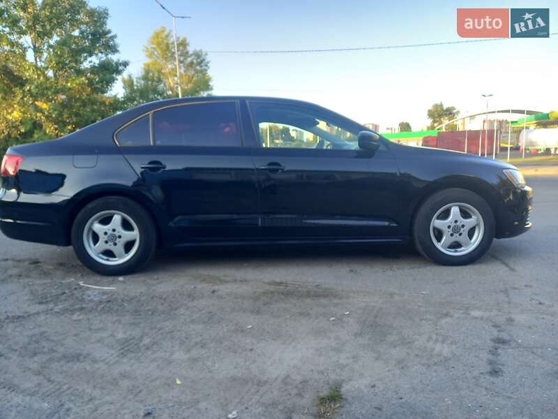 Седан Volkswagen Jetta 2014 в Киеве