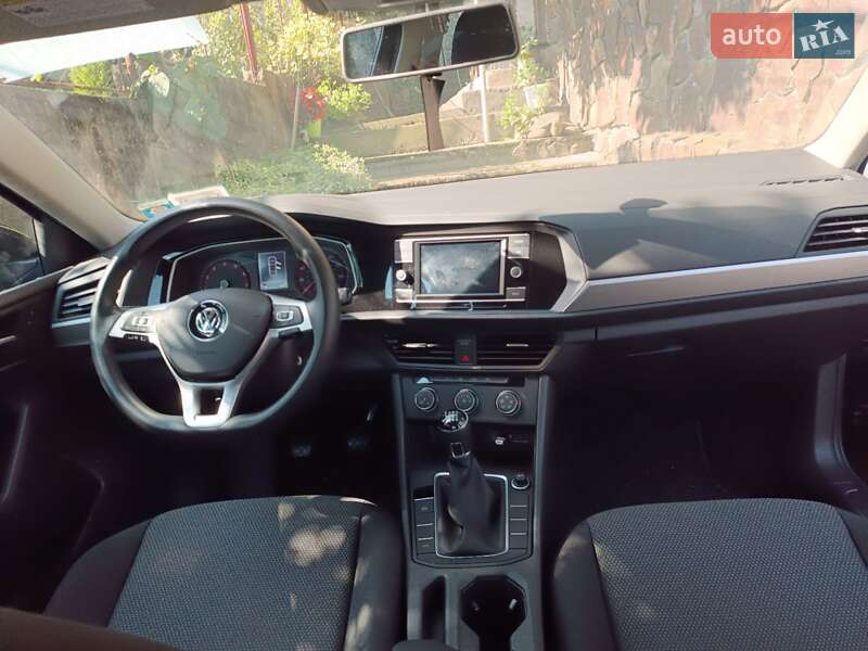 Седан Volkswagen Jetta 2020 в Перечині