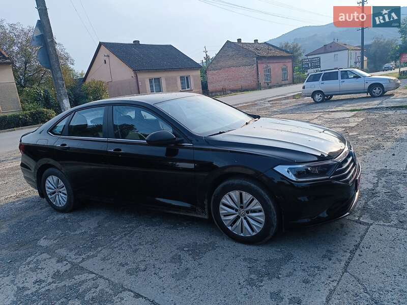 Седан Volkswagen Jetta 2020 в Перечині