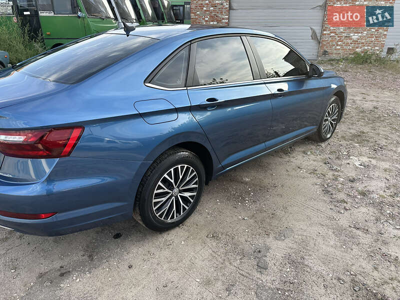Седан Volkswagen Jetta 2020 в Сумах
