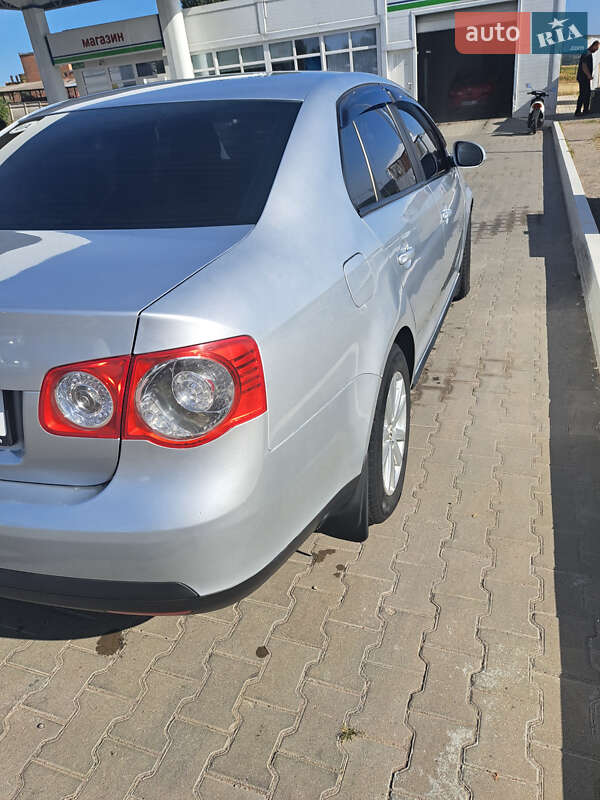 Седан Volkswagen Jetta 2008 в Погребище