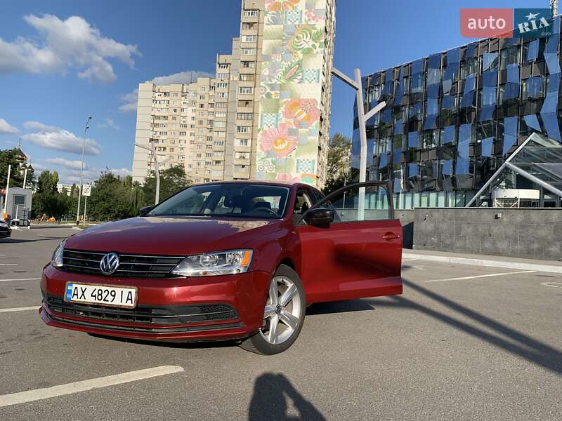 Седан Volkswagen Jetta 2016 в Харькове