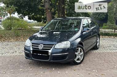 Седан Volkswagen Jetta 2006 в 