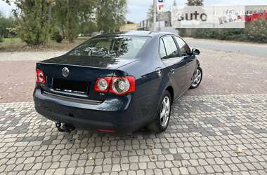 Седан Volkswagen Jetta 2006 в 