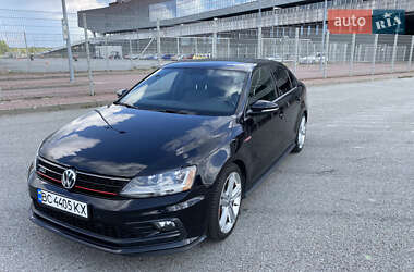 Седан Volkswagen Jetta 2016 в 