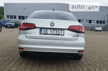 Седан Volkswagen Jetta 2015 в Чернігові