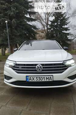 Седан Volkswagen Jetta 2018 в Валках
