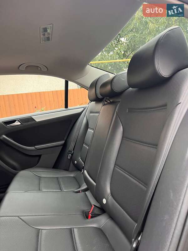 Седан Volkswagen Jetta 2014 в Одесі