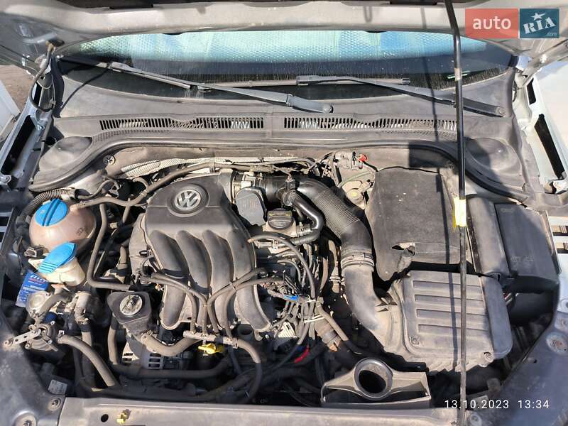 Седан Volkswagen Jetta 2014 в Львове