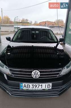 Седан Volkswagen Jetta 2015 в Виннице