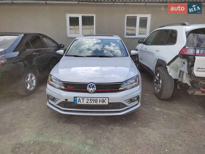 Седан Volkswagen Jetta 2017 в Ивано-Франковске