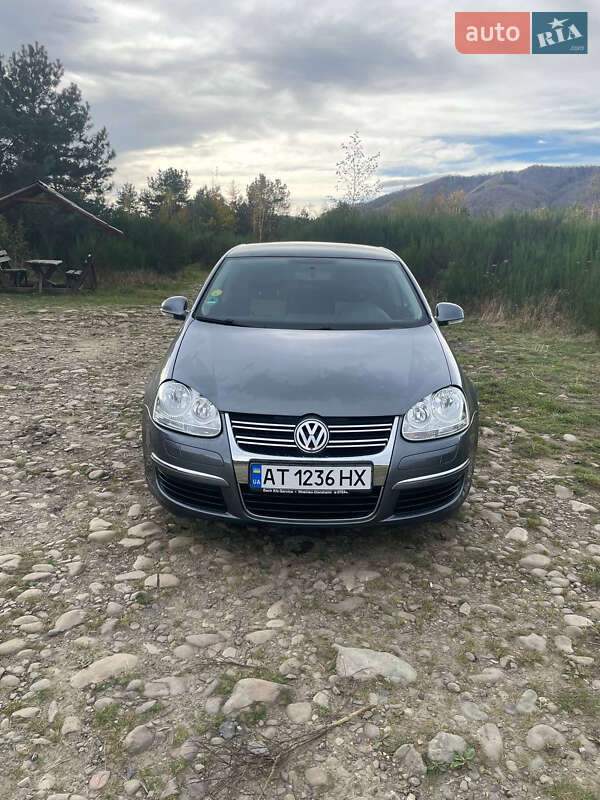 Седан Volkswagen Jetta 2006 в Калуше