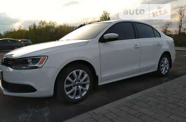 Седан Volkswagen Jetta 2013 в Ровно