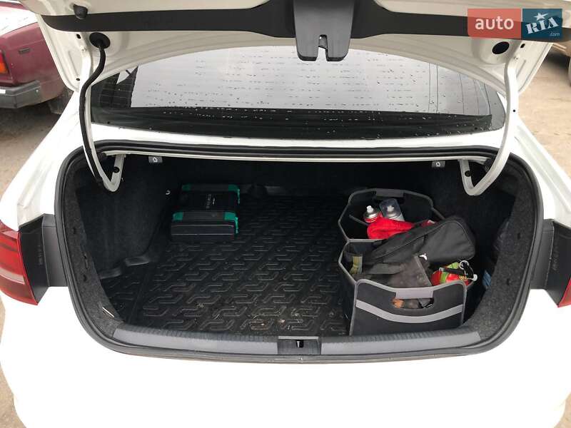 Седан Volkswagen Jetta 2016 в Жмеринке фото 14 Седан Volkswagen Jetta 2016 в Жмеринке