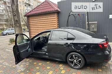 Седан Volkswagen Jetta 2015 в Одесі