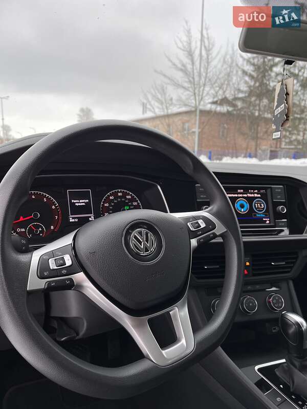 Седан Volkswagen Jetta 2018 в Тернополі
