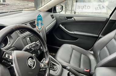 Седан Volkswagen Jetta 2015 в Софиевской Борщаговке