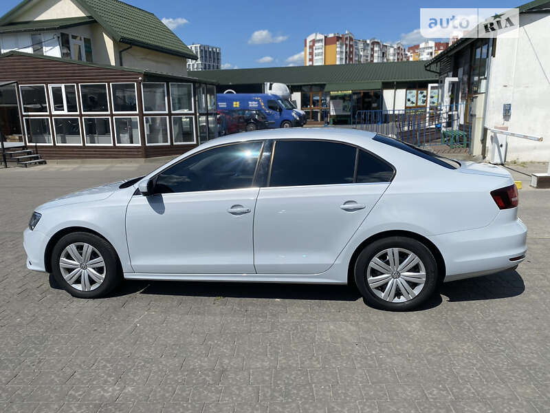 Седан Volkswagen Jetta 2017 в Львові фото 10 Седан Volkswagen Jetta 2017 в Львові