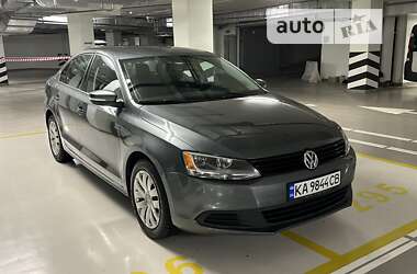 Седан Volkswagen Jetta 2014 в Киеве