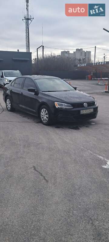 Седан Volkswagen Jetta 2013 в Харькове