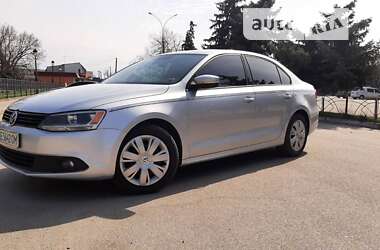 Седан Volkswagen Jetta 2012 в Днепре