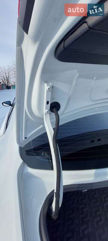 Седан Volkswagen Jetta 2016 в Покровську