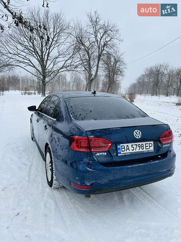 Седан Volkswagen Jetta 2013 в Кропивницькому