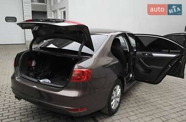 Седан Volkswagen Jetta 2011 в Одессе