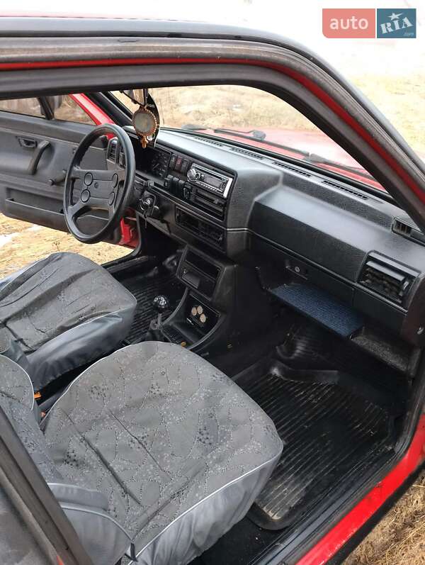 Седан Volkswagen Jetta 1988 в Києві