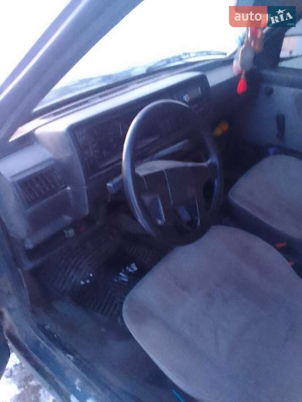 Седан Volkswagen Jetta 1990 в Кропивницком