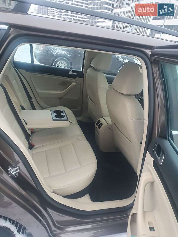 Універсал Volkswagen Jetta 2013 в Києві