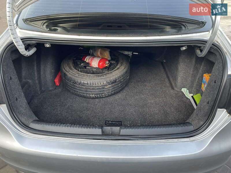 Седан Volkswagen Jetta 2011 в Николаеве фото 25 Седан Volkswagen Jetta 2011 в Николаеве