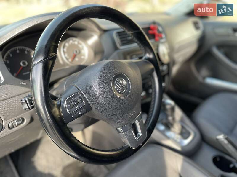 Седан Volkswagen Jetta 2011 в Николаеве фото 14 Седан Volkswagen Jetta 2011 в Николаеве