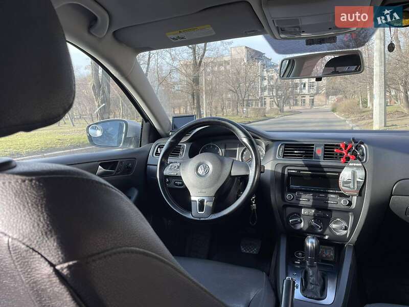 Седан Volkswagen Jetta 2011 в Николаеве фото 18 Седан Volkswagen Jetta 2011 в Николаеве