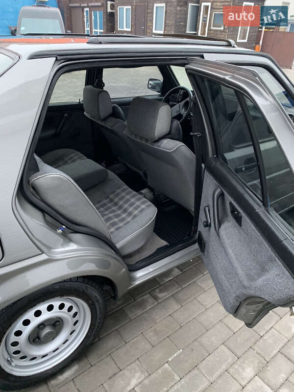 Седан Volkswagen Jetta 1988 в Корсуне-Шевченковском