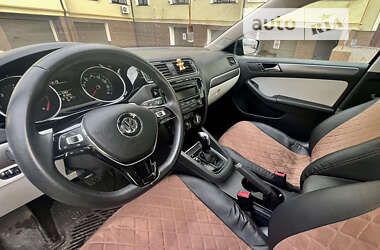 Седан Volkswagen Jetta 2014 в Ужгороде