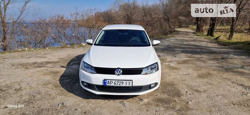 Volkswagen Jetta 2013