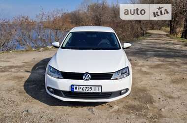 Седан Volkswagen Jetta 2013 в Запоріжжі