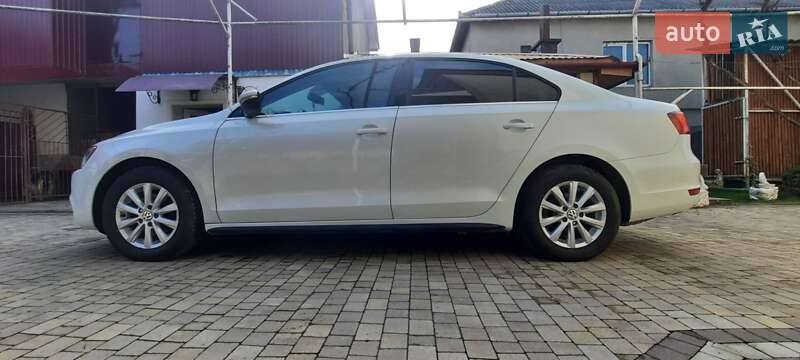 Volkswagen Jetta 2013