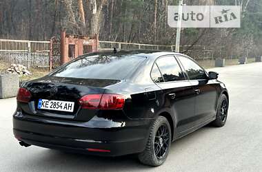 Седан Volkswagen Jetta 2010 в Днепре