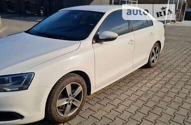 Volkswagen Jetta 2013