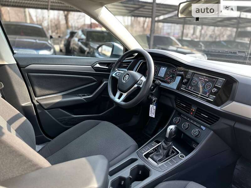 Седан Volkswagen Jetta 2019 в Кривом Роге
