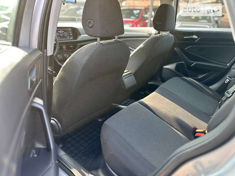 Седан Volkswagen Jetta 2019 в Кривом Роге