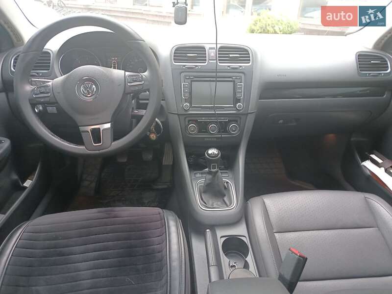 Универсал Volkswagen Jetta 2013 в Одессе