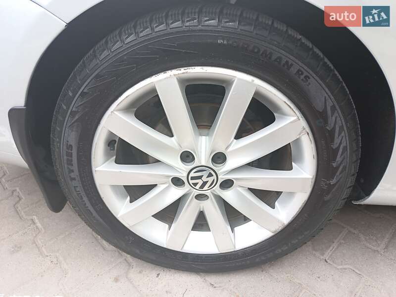 Универсал Volkswagen Jetta 2013 в Одессе