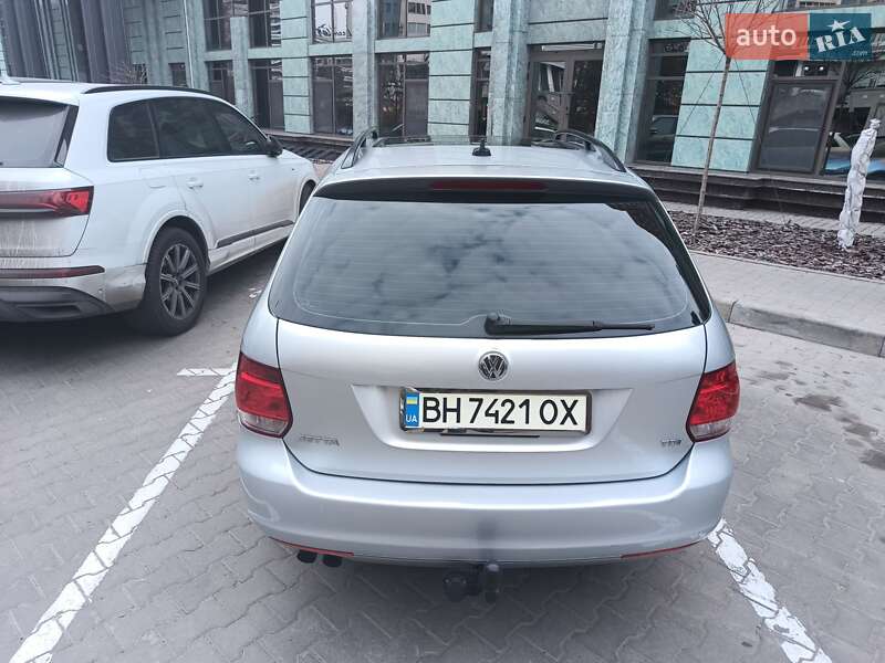 Универсал Volkswagen Jetta 2013 в Одессе