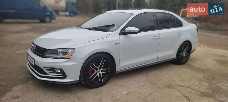Седан Volkswagen Jetta 2017 в Ивано-Франковске