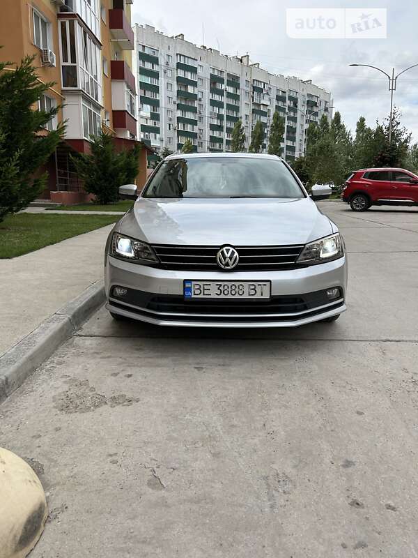Седан Volkswagen Jetta 2015 в Березанці