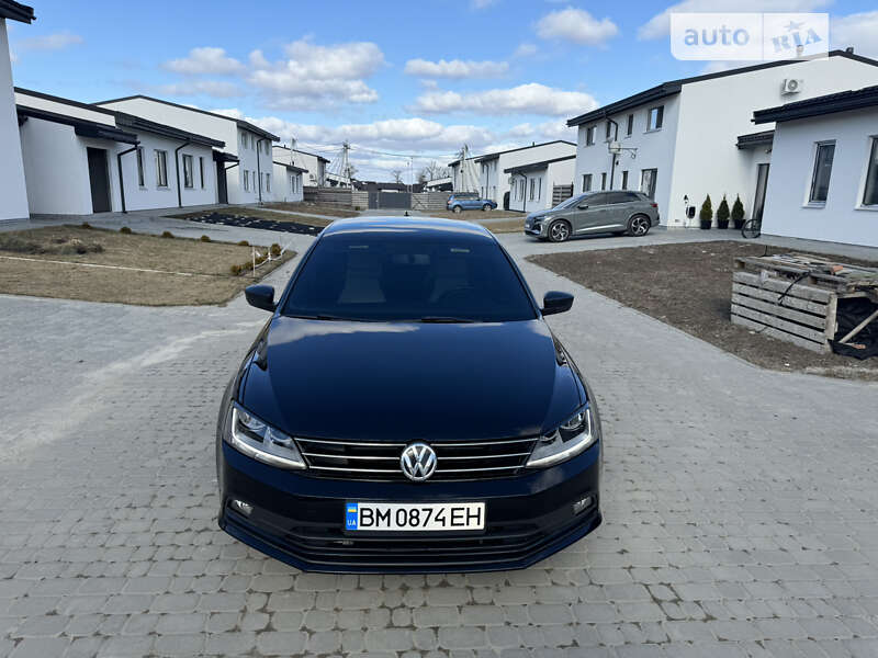 Седан Volkswagen Jetta 2015 в Сумах