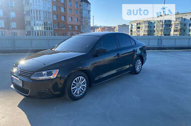 Седан Volkswagen Jetta 2011 в Полтаве